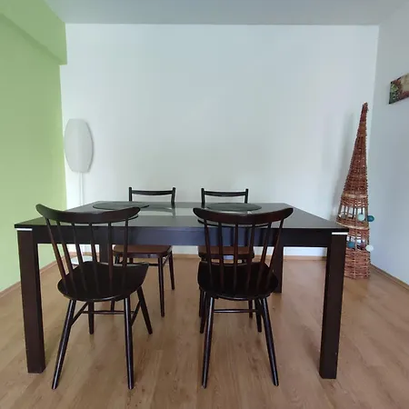 Velky Stylovy Vo Vybornej Lokalite Apartmán